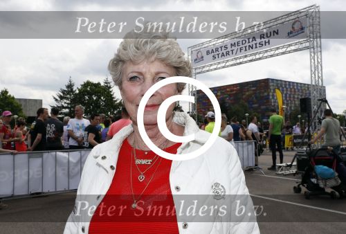 Hilversum 21 mei 2017
Bart \'s mediarun op het mediapark tbd de Bart de Graaff foundation. Aanwezig zus Miriam en moeder Marianne  van Bart de Graaff. Bridget Maasland zoon Mees , Kees Tol Howard Komproe en Jan Heemskerk lopen mee. Irene Moors presenteert het geheel.