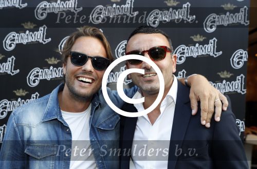 Amsterdam 16 juni 2017
Presentatie nieuwe vodka van Michiel Mol Caramol in de gallery van Joseph Klibansky op de pc hooftstraat. Michiel met Bas Smit Joseph en