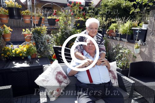 Vlaardingen 9 juni 2017
Bas v Toor en zijn vrouw in hun huis