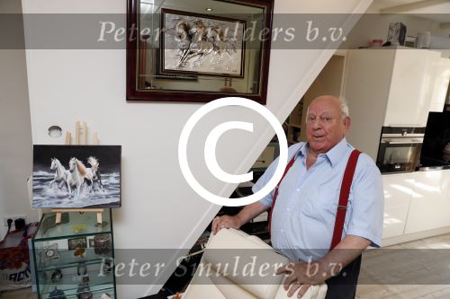Vlaardingen 9 juni 2017
Bas v Toor en zijn vrouw in hun huis