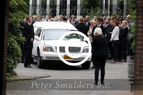 Vught 13 juni 2017
Herdenkingsdienst/ begrafenis van Sandra Reemer in kasteel Maurick.