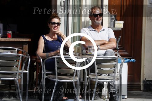 Amsterdam 15 juni 2017
Bert Kuizenga met zijn vrouw op terras