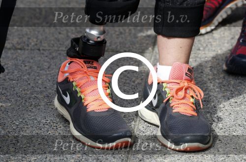 Amsterdam 17 mei 2017
Evelien de Bruijn en Bibian Mentel lopen mee in de marathon voor het Nederlands Kankerfonds (KWF). Vertrek wan bij het Antoni v Leeuwenhoek