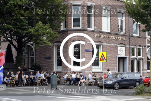 Amsterdam 2 juni 2017
Blushing Amsterdam tegen over van gogh museum. De zaak is van Gordon