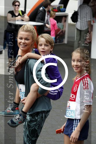 Hilversum 21 mei 2017
Bart \'s mediarun op het mediapark tbd de Bart de Graaff foundation. Aanwezig zus Miriam en moeder Marianne  van Bart de Graaff. Bridget Maasland zoon Mees , Kees Tol Howard Komproe en Jan Heemskerk lopen mee. Irene Moors presenteert het geheel.