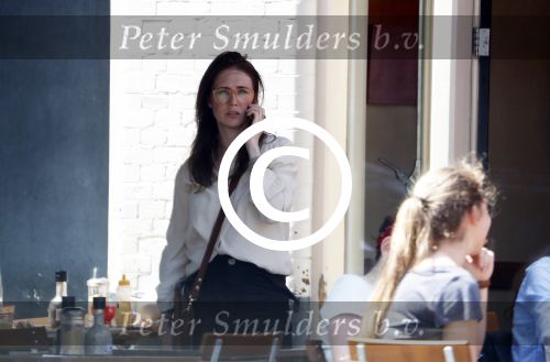 Amsterdam 15 juni 2017 
Carice v Houten en Eva v d Gucht op terras