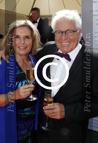 Amsterdam 17 juni 2017  
Amsterdam diner in het AFAS music hall in Amsterdam. Cees Rein v d Hoogenband met zijn vrouw