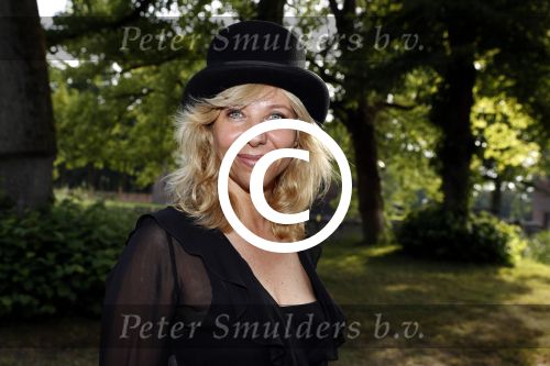 Haarzuilens 21 juni 2017
Haringparty bij kasteel de Haar. Claudia de Breij met partner en vader