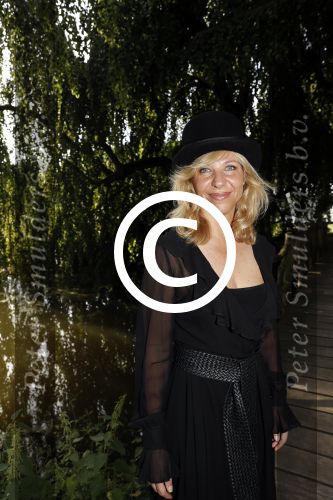 Haarzuilens 21 juni 2017
Haringparty bij kasteel de Haar. Claudia de Breij met partner en vader