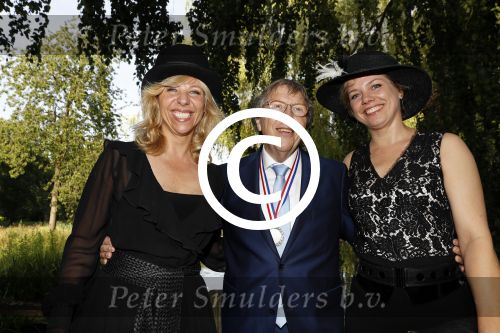 Haarzuilens 21 juni 2017
Haringparty bij kasteel de Haar. Claudia de Breij met partner en vader
