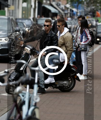 Amsterdam 20 mei 2017 
Ajax speler Daley Sinkgraven met .. op zijn vespa scooter