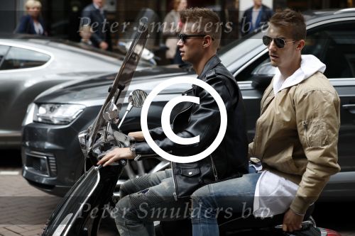 Amsterdam 20 mei 2017 
Ajax speler Daley Sinkgraven met .. op zijn vespa scooter