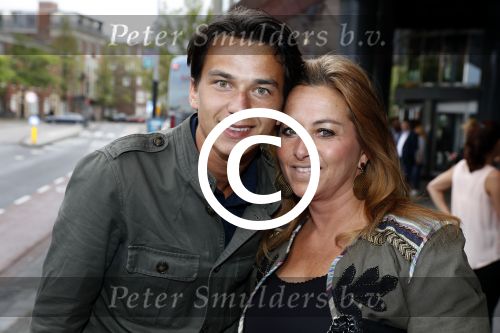 Amsterdam 15 mei 2017
Wesly Bronkhorst 15 jaar artiest in het concertgebouw. Danilo Kuiters met moeder