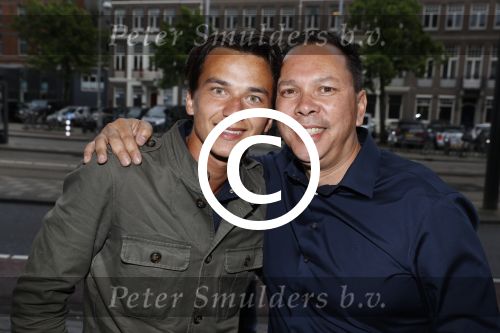Amsterdam 15 mei 2017
Wesly Bronkhorst 15 jaar artiest in het concertgebouw. Danilo Kuiters met moeder
