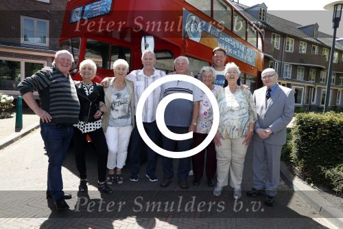 Laren 15 mei 2017
De wereld rond met 80 jarigen van sbs6 gepresenteerd door Dennis v d Geest