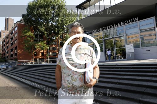Utrecht 2 juni 2017
Rechtzaak Emile Ratelband en Moon v Buuren bij rechtbank van Utrecht . 
Kwamen beiden met hun advocaat