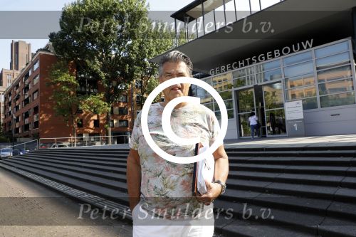 Utrecht 2 juni 2017
Rechtzaak Emile Ratelband en Moon v Buuren bij rechtbank van Utrecht . 
Kwamen beiden met hun advocaat