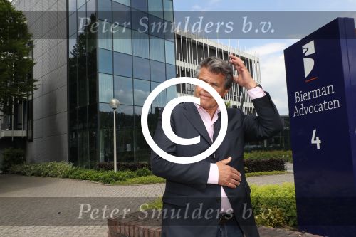 Tiel, 24 Mei 2017
Emile Ratelband bij Advocaten kantoor Bierman in Tiel.
Hun zijn de curator van het faillissement van Peter Jans Rens.