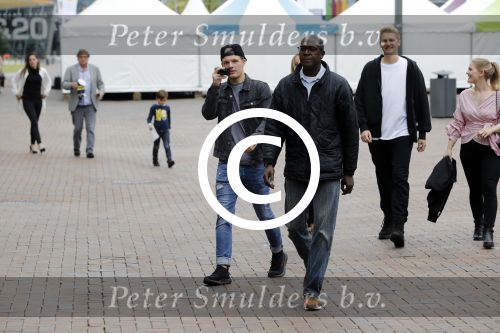 Amsterdam 17 juni 2017
Premiere Verschrikkelijke Ikke in Pathe Arena. Enzo Knol met zijn vriendin Dee spraken een stem in.