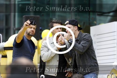 Amsterdam 17 juni 2017
Premiere Verschrikkelijke Ikke in Pathe Arena. Enzo Knol met zijn vriendin Dee spraken een stem in.