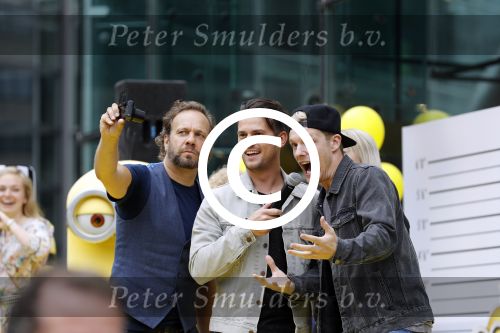 Amsterdam 17 juni 2017
Premiere Verschrikkelijke Ikke in Pathe Arena. Enzo Knol met zijn vriendin Dee spraken een stem in.