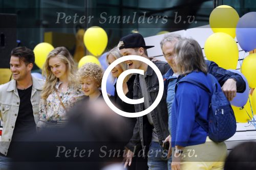 Amsterdam 17 juni 2017
Premiere Verschrikkelijke Ikke in Pathe Arena. Enzo Knol met zijn vriendin Dee spraken een stem in.