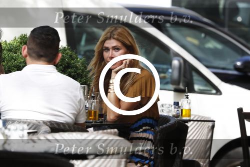 Amsterdam 15 juni 2017   
Estelle Cruijff op terras in amsterdam zuid