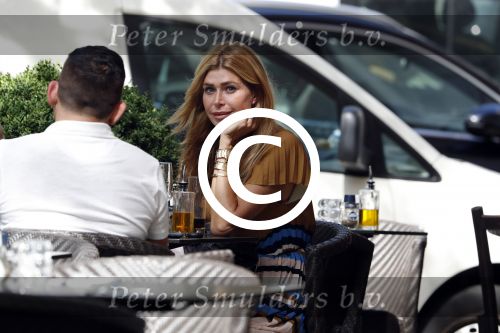 Amsterdam 15 juni 2017   
Estelle Cruijff op terras in amsterdam zuid