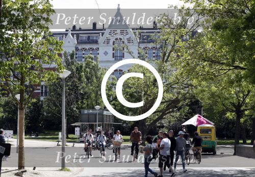 Amsterdam 23 mei 2017 
Estelle Cruijff haar nieuwe appartement aan het vondelpark