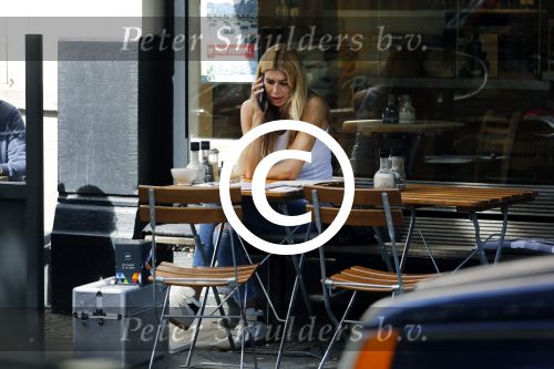 Amsterdam 23 mei 2017 
Estelle Cruijff op terras.
