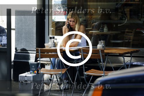 Amsterdam 23 mei 2017 
Estelle Cruijff op terras.