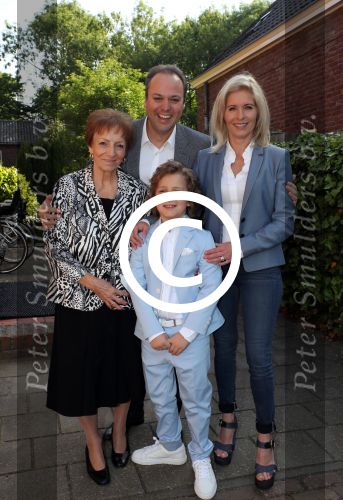 Fijnaart,21 Mei 2017
Eerste Heilige Communie van Lucas Bauer