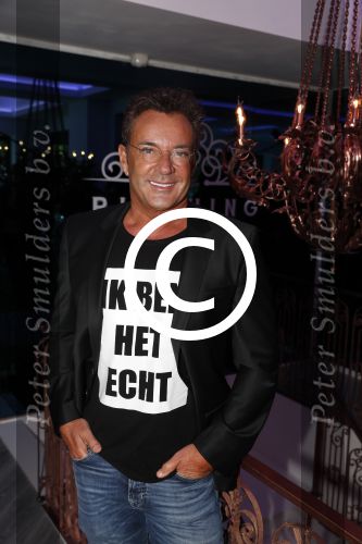 Rotterdam 16 juni 2017
Opening blushing Rotterdam van Gordon . Gerard Joling