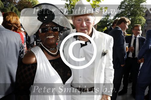 Haarzuilens 21 juni 2017
Haringparty bij kasteel de Haar. Gerda Havertong met man