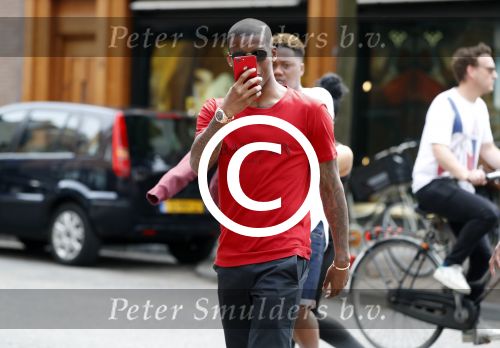Amsterdam 29 mei 2017 
Georgino Wijnaldum met vrienden/ familie op de pc hooftstraat