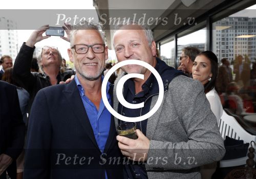 Rotterdam 16 juni 2017
Opening blushing Rotterdam van Gordon . Gordon met zijn broer John Heuckenroth