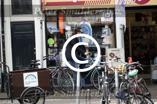 Amsterdam 23 mei 2017
Hans Teeuwen op de fiets in Amsterdam