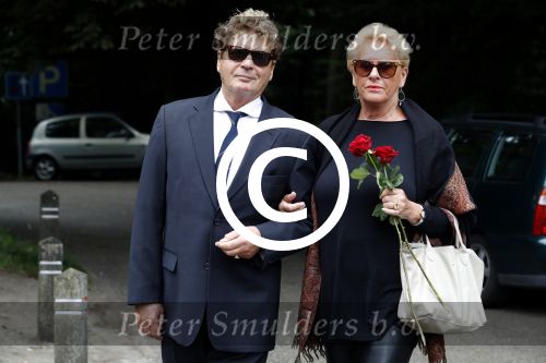 Vught 13 juni 2017
Herdenkingsdienst/ begrafenis van Sandra Reemer in kasteel Maurick. Hans v Hemert