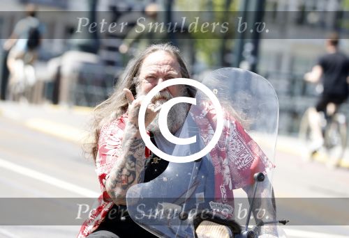 Amsterdam 26 mei 2017
Henk Schiffmacher op zijn scooter
