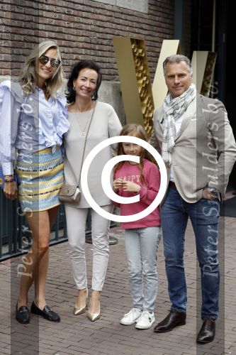 Amsterdam 8 juni 2017 
Talkies terras awards in het W hotel. hens Begijn met gezin