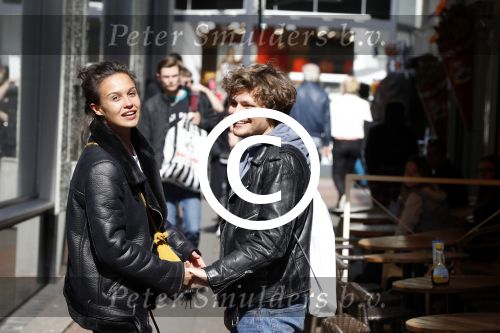 Amsterdam 8 juni 2017
Holly Brood met haar vriend Soy Kroon in het centrum van Amsterdam