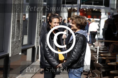 Amsterdam 8 juni 2017
Holly Brood met haar vriend Soy Kroon in het centrum van Amsterdam