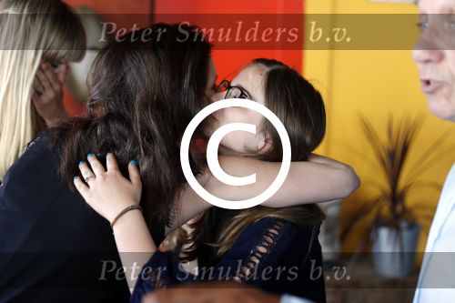 Zandvoort 1 juni 2017 
Boekpresentatie Peter Romer en zijn vrouw Anet Hock in standtent Rapa Nui . Hun kinderen waaronder Thijs en Nienke kregen het eerste boek. Het boek heet en nu ik! Thijs kwam voor het eerst met zijn nieuwe vriendin Igone de Jongh en zijn dochter Sammie
