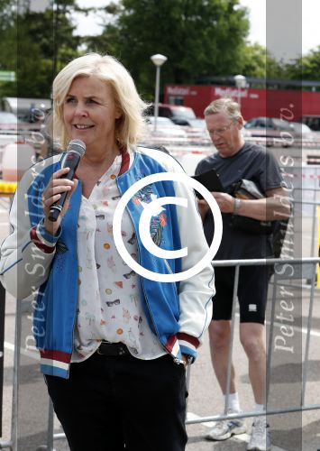 Hilversum 21 mei 2017
Bart \'s mediarun op het mediapark tbd de Bart de Graaff foundation. Aanwezig zus Miriam en moeder Marianne  van Bart de Graaff. Bridget Maasland zoon Mees , Kees Tol Howard Komproe en Jan Heemskerk lopen mee. Irene Moors presenteert het geheel.