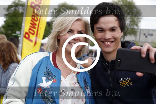 Hilversum 21 mei 2017
Bart \'s mediarun op het mediapark tbd de Bart de Graaff foundation. Aanwezig zus Miriam en moeder Marianne  van Bart de Graaff. Bridget Maasland zoon Mees , Kees Tol Howard Komproe en Jan Heemskerk lopen mee. Irene Moors presenteert het geheel.