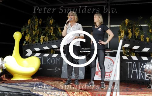 Hilversum 21 mei 2017
Bart \'s mediarun op het mediapark tbd de Bart de Graaff foundation. Aanwezig zus Miriam en moeder Marianne  van Bart de Graaff. Bridget Maasland zoon Mees , Kees Tol Howard Komproe en Jan Heemskerk lopen mee. Irene Moors presenteert het geheel.