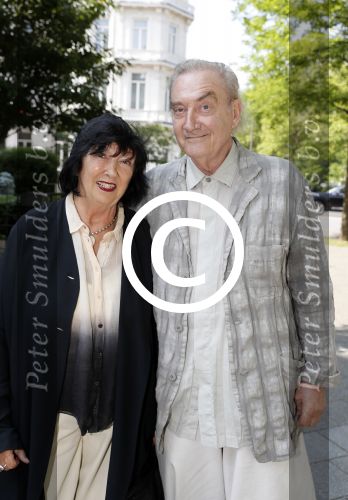 Amsterdam 3 juni 2017 
Opening expositie Fong Leng bij galerie Eric Morren in Amsterdam. Jan jansen met zijn vrouw