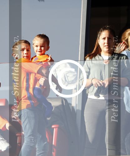 Rotterdam 9 juni 2017
Nederland - Luxemburg in de kuip . De wedstrijd dat Wesley Sneijder record international wordt en waar Ruud Gullit en Dick Advocaat voor het eerst bondscoach en assistent zijn. Yolanthe Sneijder Cabau zit op de tribune met zoons Jessey en Xess Xava