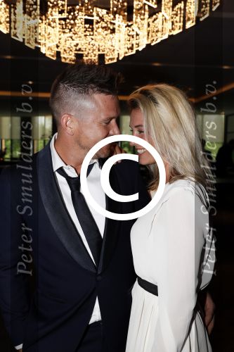 Utrecht 11 juni 2017
Gala van Wesley Sneijder in het v d Valk Hotel Utrecht. Johnny de Mol met zijn vriendin Anouk v Schie
