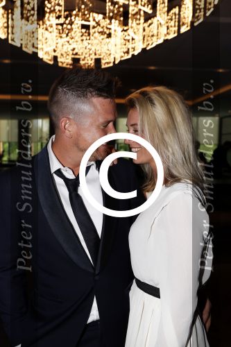 Utrecht 11 juni 2017
Gala van Wesley Sneijder in het v d Valk Hotel Utrecht. Johnny de Mol met zijn vriendin Anouk v Schie